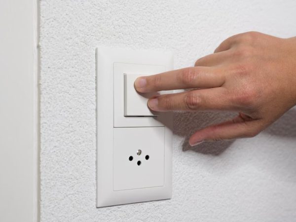 Interruptor com tomada: Principais tipos e modelos